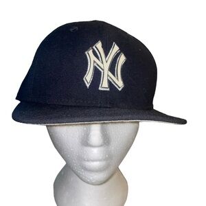 NY Yankees baseball cap size 7 1/2